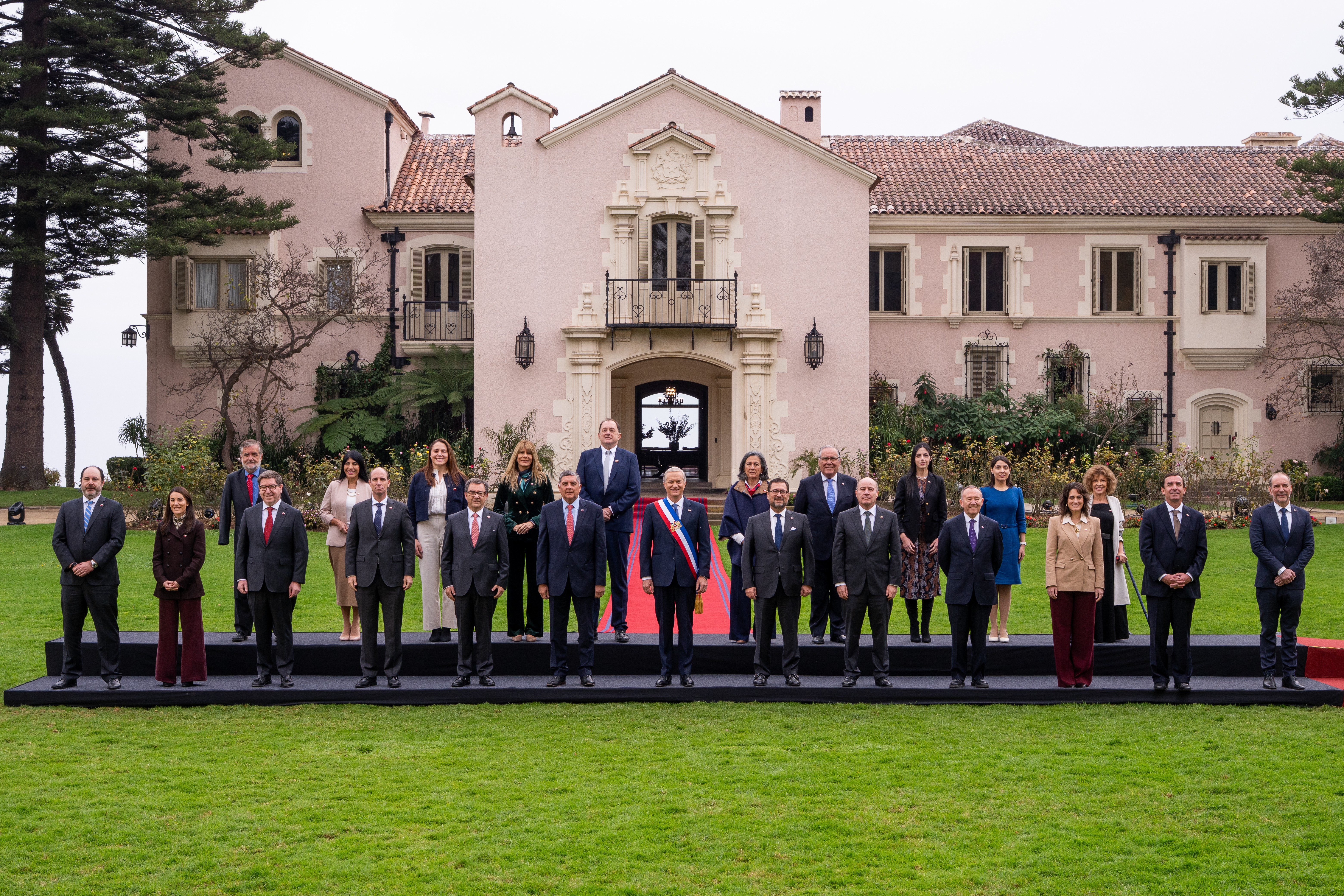 Foto Oficial Ministros Kast (vf)
